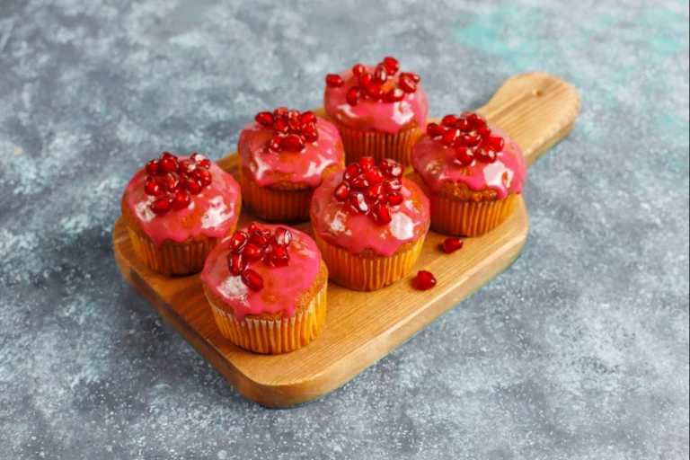 red velvet muffins